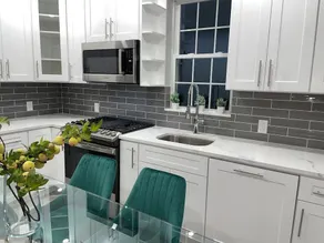 3BR Prime Luxury near NYC w Arcade Room - Image 5