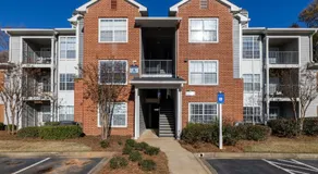 Cozy 2BR Home Steps from UGA & Downtown Athens GA - Image 5