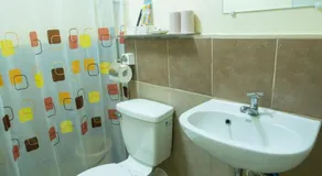 10 Min to Airport 1-Bedroom Pool Business Ready - Image 2