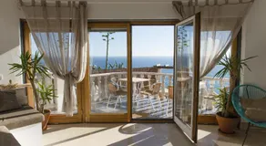 Laneez Ericeira Surf House - Image 3