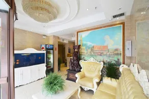 Venice Hotel - Image 4