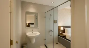 Eco Nest Signature Hotel - Image 5
