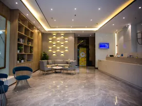 7 Days Premium Hotel Changsha West Bus Station Meixihu East Metro Station - Image 2