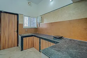 OYO Home 39662 Luxury Stay Near Khandagiri Cosmopolis Tower - Image 2