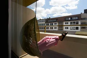 Cocoon Stachus - Image 4