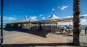 Urban Beach Shack - Steps to Grange Beach & Cafe - Image 4