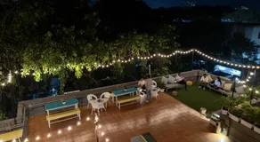 Locomo Hostel OG - Stay Work Eat - Image 5
