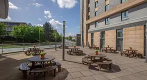 Clayton Hotel, Leeds - Image 4