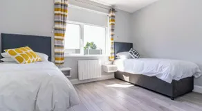 Twin suite on golf course Private Cosy - Image 2