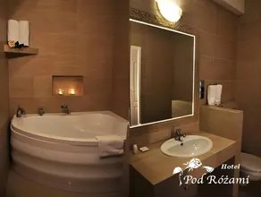 Hotel POD RÓŻAMI - Image 2
