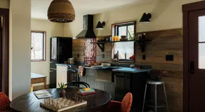 New Paltz Way Hotel - Image 2