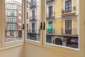 Vivienda Turística Estilosa en la Zona Vieja - Image 3
