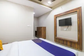 SPOT ON 63297 Hotel Kalapi - Image 3