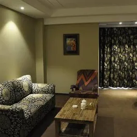 Zhongzhou International Hotel - Image 3