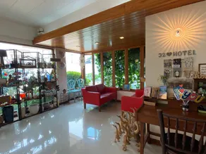 J2 Hotel - Image 4