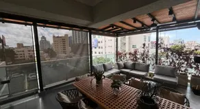 Elegant City-Center Luxury Apt - Image 5