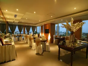 The Palmy Hotel and Spa - Image 3