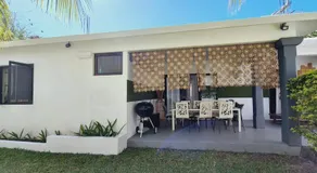 Cosy 2BD Home Only 7 Mins walk to La Preneuse Beach & Shops - Image 4