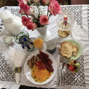 Violet Rose Bed & Breakfast - Image 4