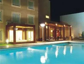 Howard Johnson Hotel and Casino Rio Cuarto - Image 2