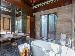 Naxiangshan Rainforest Resort Hotel (Baoting Yanoda Store) - Image 3
