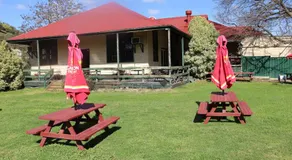 Flowerdale Hotel - Image 5