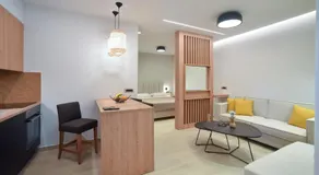 Almy Beach Hotel - Image 2
