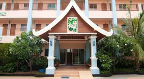 Ampan Resort & Apartment - Image 2