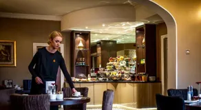 York House Hotel - Image 4