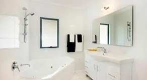 The Beach Townhouse - Image 2
