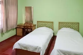 RedDoorz Plus near Tugu Mercusuar Anyer - Image 4