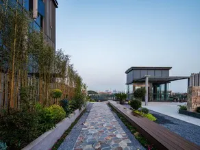 Yunqi Light Luxury Audio & Video Hotel - Image 5