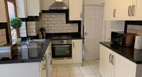 Gordon House - Kettering - Image 2