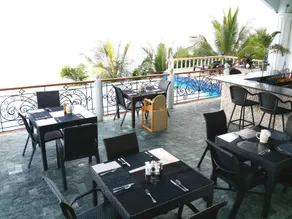 Eden Resort - Image 3
