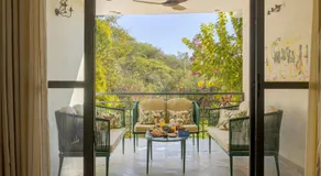 SaffronStays Grand Pavilion - Image 4
