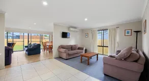 14 Lansell Road, Cowes - Image 2