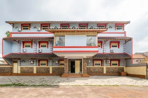 OYO 1285 Wisma Marliando - Image 3