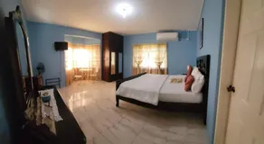 Eve's Rockaway Villa - Image 2