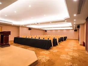 Vienna Classic Hotel Guangzhou Hanyi Changlong Wanbo South Guibiyuan - Image 4