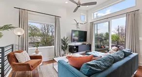 Luminous Renovated Cottage Near Downtown - Image 2