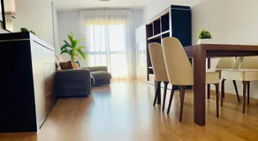 Apartamento familiar con 2 plazas parking - Image 3