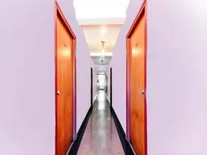 Hotel Blue Bird - Image 5
