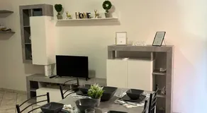 Mary T House - Image 3