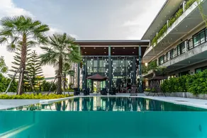 The River Palm Resort - Image 4