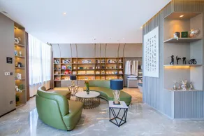 Atour Hotel Nanjing Station North Square - Image 4