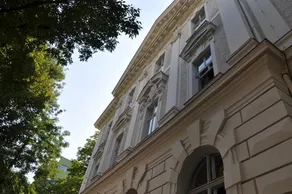 Vienna Suites - Image 5