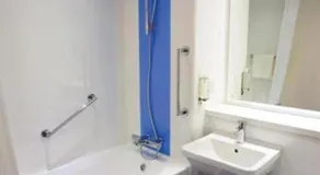 Travelodge Tunbridge Wells - Image 5