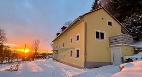 Double room, shower and bath, toilet, 1 bed room - Image 4