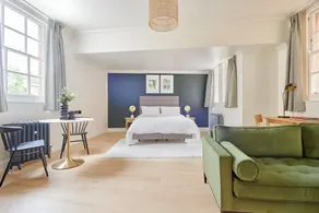 Numa London Chelsea Green - Image 2