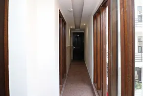 OYO Flagship 45876 Hotel Benchmark Vijay Nagar - Image 3